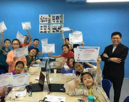 新加坡国际学校亲子营——全真英语环境探讨“新式”教育